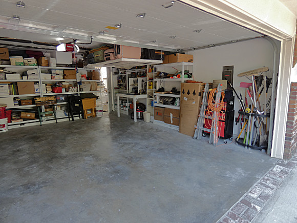 Garage workarea